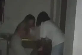 警方通报“威海21岁女生遭多人殴打”：涉案人员全部被抓获视频封面