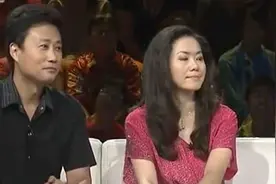 耿为华媳妇郑佳生孩子，耿为华竟跑错了产房，全场观众哄堂大笑！视频封面