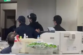 台媒：王大陆因涉嫌逃避兵役被捕，移送新北地检署复讯画面曝光视频封面