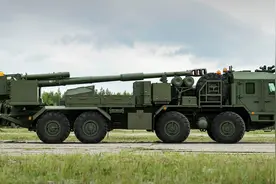 俄罗斯分明是火炮大国，为何在轮式自行火炮装备上姗姗来迟？