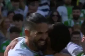 足坛新星亚马尔穿上厦门二中球衣视频封面