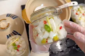 家里吃不完的白萝卜煮一锅关东煮，剩下来的做酸甜泡萝卜简单好吃视频封面