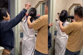 闺女上高中一周回一次家，爸爸和奶奶全程围着打转：小棉袄回家了视频封面