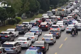 宝鸡交警：全力确保大庆路等路段早晚高峰安全畅通视频封面