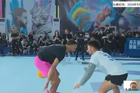 正播库里中国行西安站，张家城vs库里，库里上演三分球百发百中！视频封面