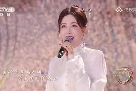 告白在七夕 听曾黎、陆锦花唱响《月亮代表我的心》《花好月圆》