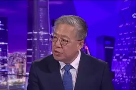 [央视财经评论]刘戈：2025或将成为人形机器人商用元年视频封面