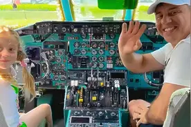 你见过飞机的驾驶舱吗？原来里面这么多按钮，真佩服飞行员叔叔