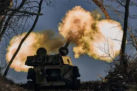 俄军240门重炮上前线，还有更坏消息传出，乌克兰投降才有未来视频封面