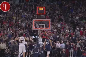 4月27日十佳球：库里面帽范弗里特，阿隆-戈登卡点补扣绝杀快船