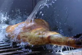 火腿和腊肉同样是食盐腌制猪肉，到底有什么区别可能尝过了才知道