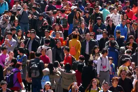 “五一”假期十大国内热门目的地出炉！机票预订量飙升视频封面