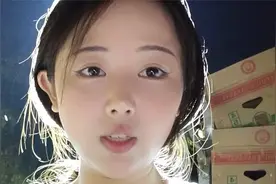 隔壁摆摊大叔被我挤走后，销售额直线提升，拉的一车水果差点卖空视频封面