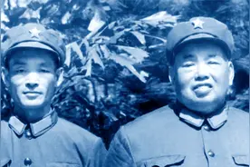 对越反击战，许世友和杨得志是前线总指挥，幕后英雄却是韩先楚视频封面