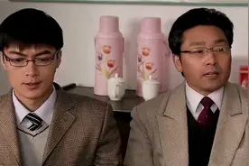 筒子楼要拆迁，家家户户要住新房，邻居们笑开了花视频封面