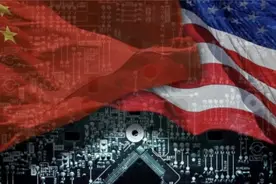 60台光刻机、500亿枚芯片，荷兰公开表态后，中企反应却很淡定视频封面