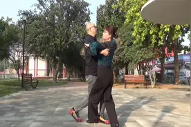 简单并四交谊舞《坠落情花的蝴蝶》，入门级水平花样