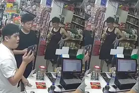 小伙被打后跑超市报警，询问老板位置态度火爆被撵走：我都想打你视频封面