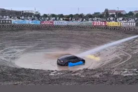 突发！改装特斯拉现‘漂浮模式’，车友群炸锅！或涉第三方配件👀