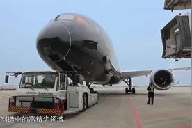 创新：首款中国飞机，由中国完全自主研发，远超欧美技术！视频封面