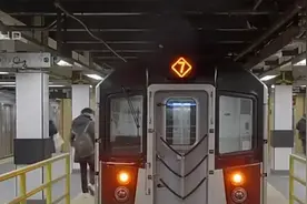 纽约地铁遇袭华裔女士:还是会乘坐地铁，再遇到还会选择记录|独家视频封面