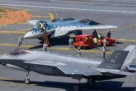 美俄五代机在印度防务市场迎来正面交锋，看性能对比如何？视频封面