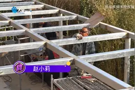 一楼业主占用公共绿地建阳光棚，执法部门：坚决查处拆除视频封面