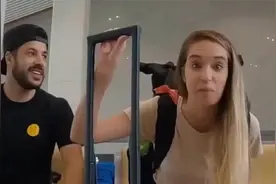 欧洲美女跟中国男友回老家，本以为是破烂土屋，结果堪比欧洲首都视频封面