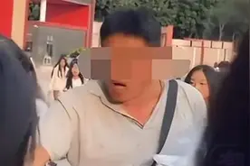 南宁警方再通报“女大学生摆摊被壮汉威胁”事件：涉事3人被行拘视频封面