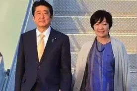 丈夫离世安倍昭惠反应出人意料，结婚35年不生子，原因让人太唏嘘