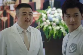 亲情满满57岁郭富城赴安徽_恭敬拜见岳父岳母视频封面