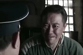 李山魁得到平反，首长第一次去他家，了解情况后被深深感动