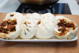 这才是酱肉包最地道做法，酱香醇厚肉香扑鼻，一口一爆汁太解馋了