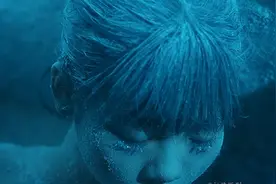 女孩被关冰箱十年视频封面