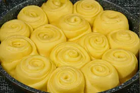 玉米面最好吃的做法,开水一烫,加入2个鸡蛋,健康营养又美味视频封面