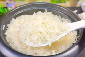 这才是煮米饭正确做法，教你饭店不外传秘诀，粒粒分明太好吃了