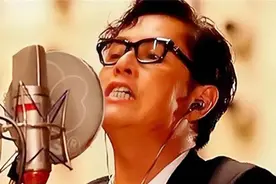 这首歌曾被她直言不入流，却让谭咏麟大赚一亿，网友：太打脸了！视频封面