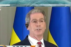 美军高官访俄？ 俄美争相向印度出售战机 以军将打击伊朗核设施？视频封面