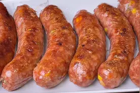 烤肠自己在家做，干净安全又放心，做法非常简单