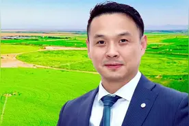 沙漠变农场：探秘沙漠中心的现代化有机农场，致敬默默无闻治沙人视频封面