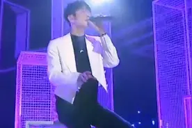 刘端端激情演唱《我想大声告诉你》，不输专业歌手，太好听视频封面