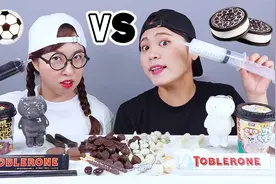 黑巧克力VS白巧克力挑战！就连衣服都是黑白色的，太有趣了！视频封面