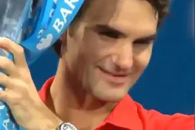 费德勒击败纳达尔，夺得总决赛第五冠