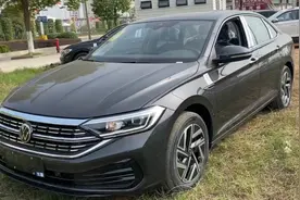 速腾1.5T超越版实车展示！细节亮点解析