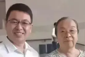 85岁李明启家人曝光，儿子帅气职业不一般，弟弟是我们熟悉演员