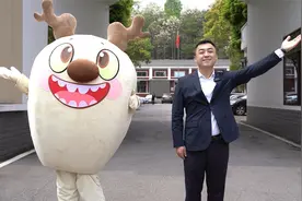 跟着镇党委书记游路口！ 泡温泉、探秘境、品美食…视频封面