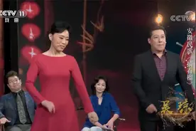 安徽民歌《摘石榴》，唱腔比较亲民，观众喜闻乐见