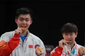 抵达巴黎，孙颖莎穿错鞋，王楚钦打台球，陈梦泡茶，曼昱太意外