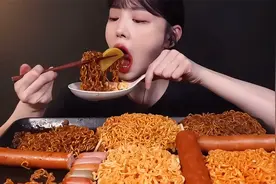 六种口味火鸡面脆脆肠#韩国吃货主播