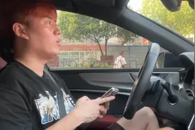 炒股别听任何人！花10万给同花顺平台，我还是亏损了100万！视频封面